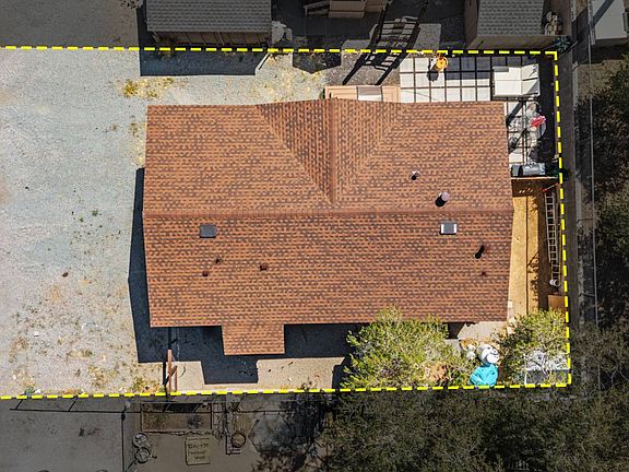 5th image of 74 Roy St