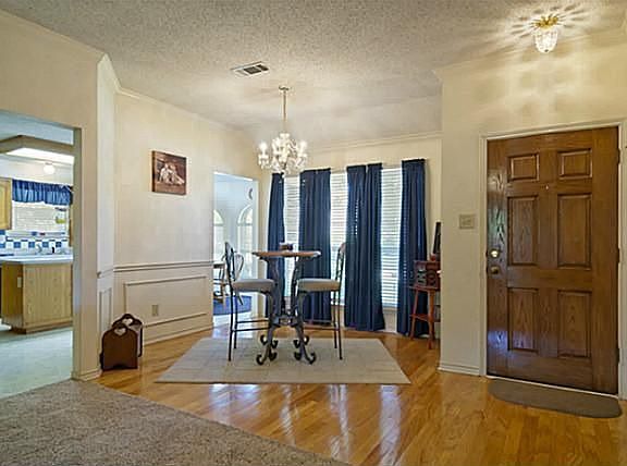 3rd image of 7222 Wilshire Dr