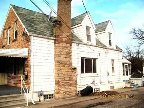 4th image of 3781 Berkshire Ave