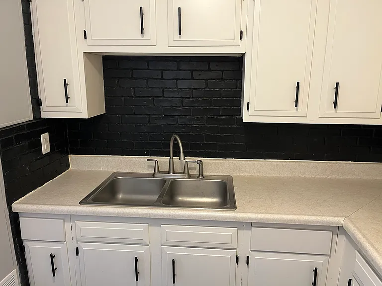 1919 Kensington Rd #1 — Photo 5