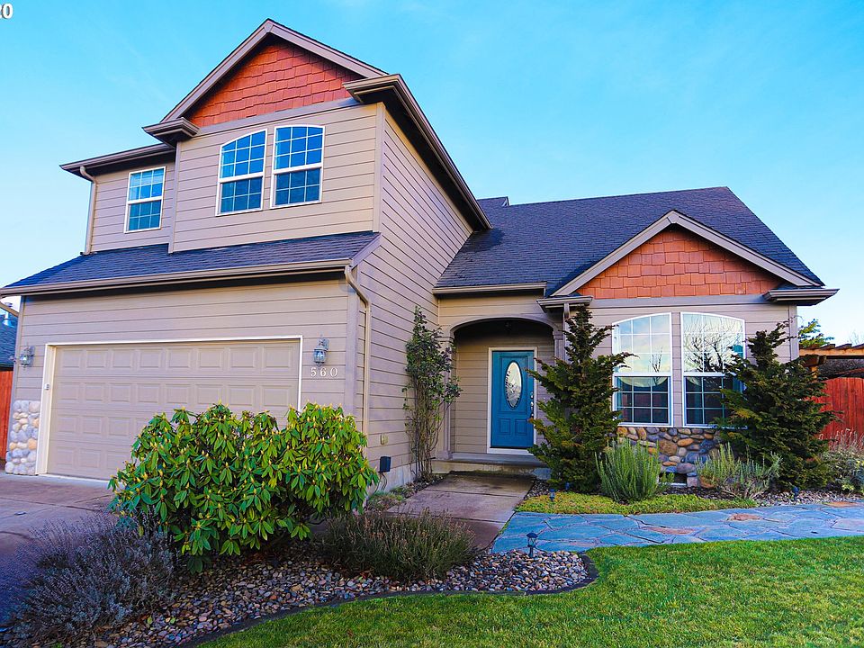 1st image of 560 Creswood Dr