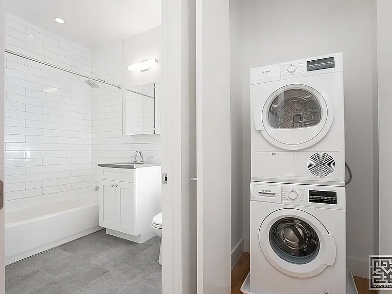372 Saint Johns Pl #53 — Photo 4
