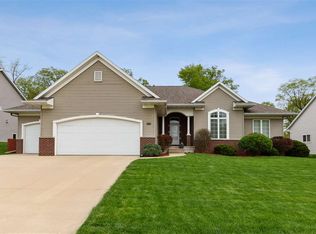4126 Windfall Dr NW, Cedar Rapids, IA 52405
