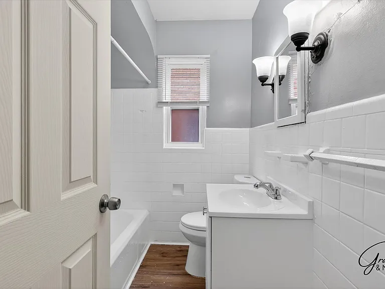 10644 Stratman St — Photo 16