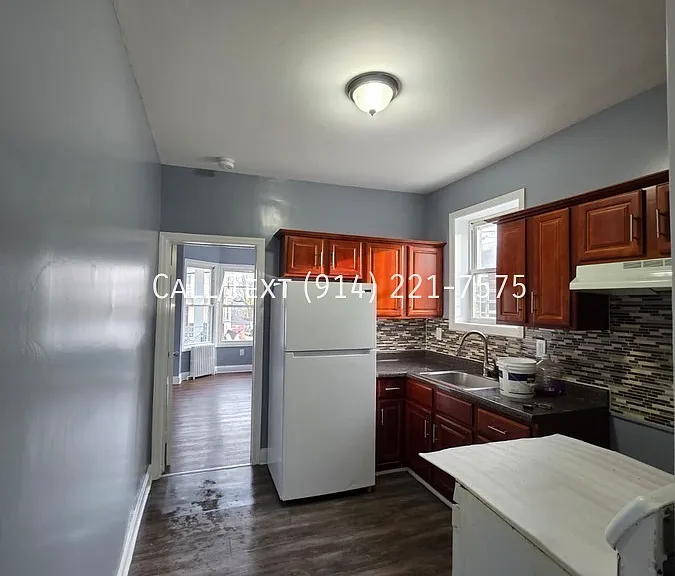 76 Chestnut St #1L — Photo 5