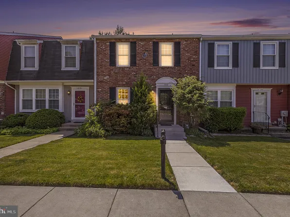 1202 Algonquin Pass, Ambler, PA 19002