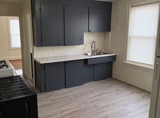 99 Rand St #3R, Central Falls, RI 02863