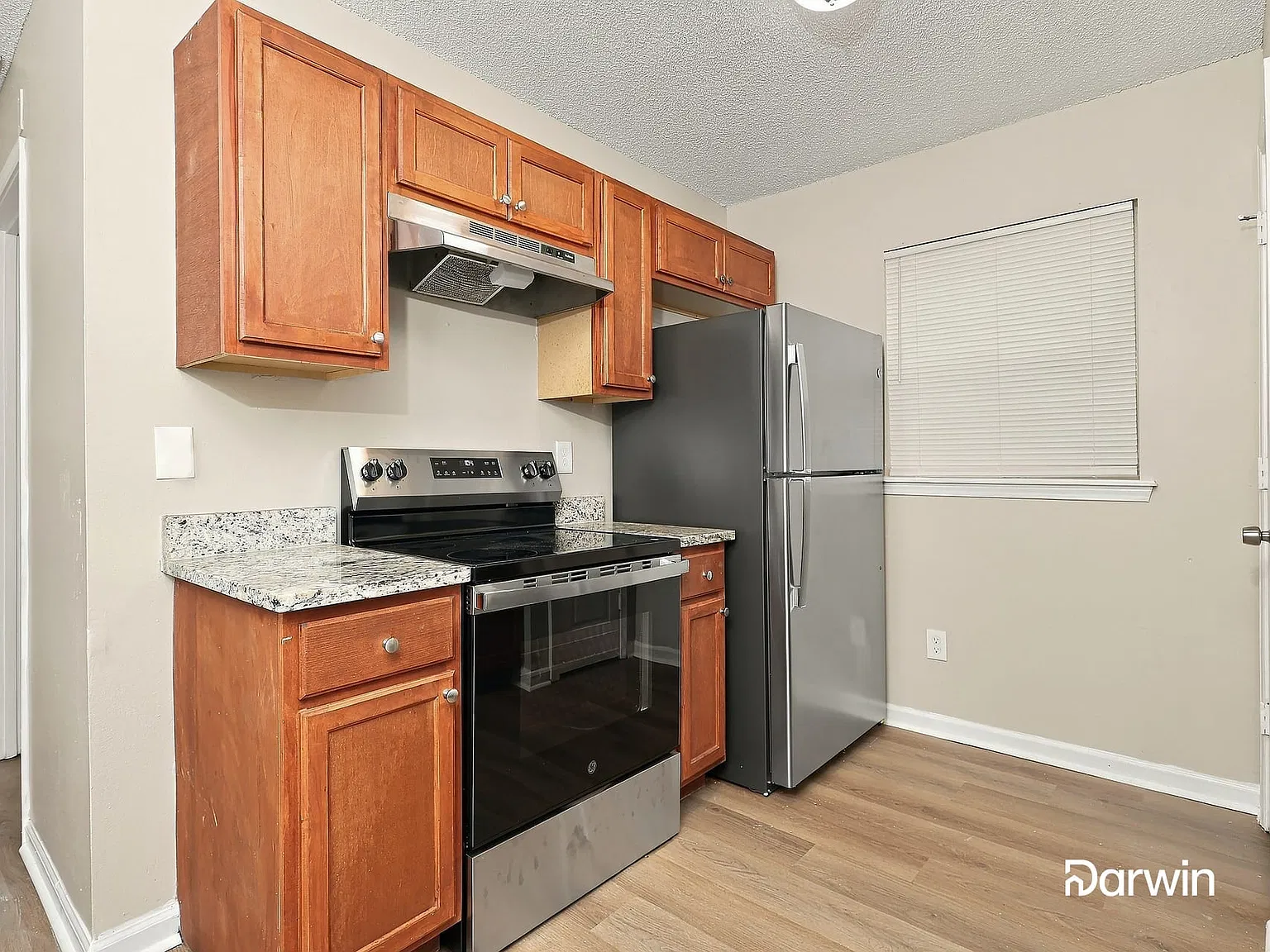 3 bed, 2.0 bath, 1173 sqft, $1,405 — Photo 2