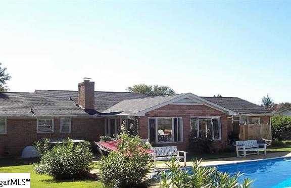 2nd image of 12 Queensbury Dr