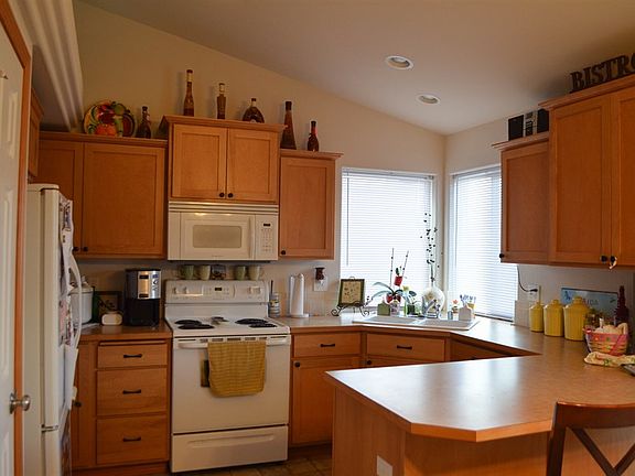 2nd image of 4209 S Stonington Ln