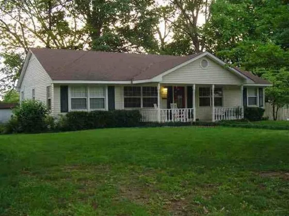913 Nevel St S, Union City, TN 38261