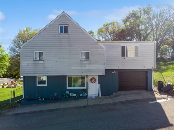 1711 Arnold St, New Kensington, PA 15068