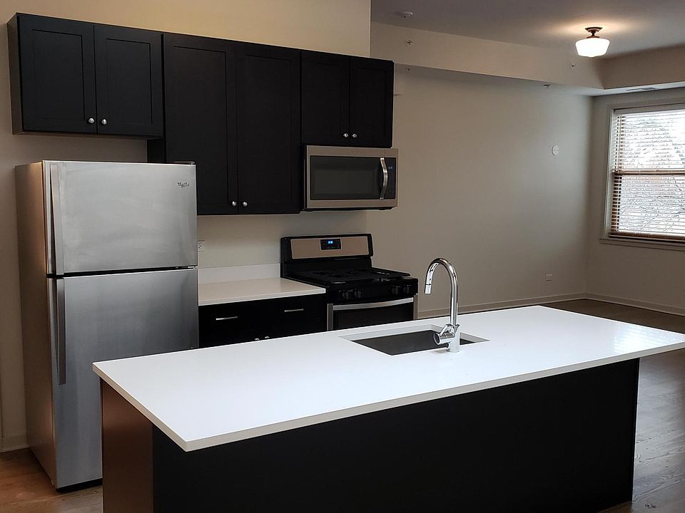 1st image of 141 S Oak Park Ave APT 4
