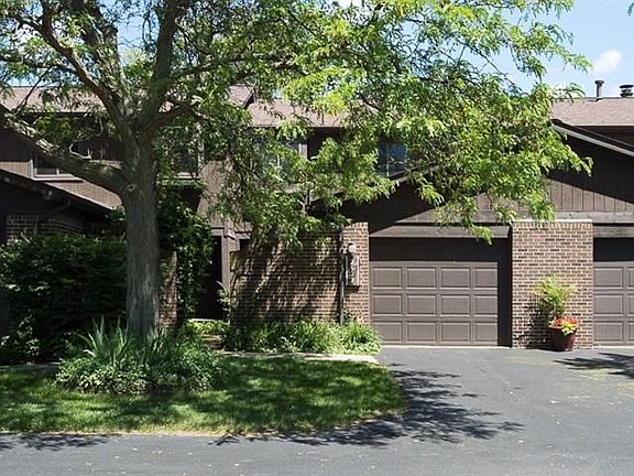 2nd image of 2527 Meade Ct