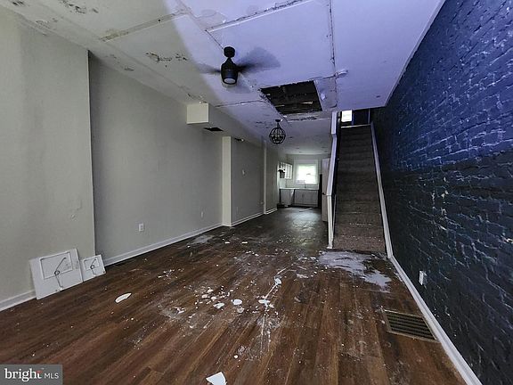 5th image of 2557 W Baltimore St
