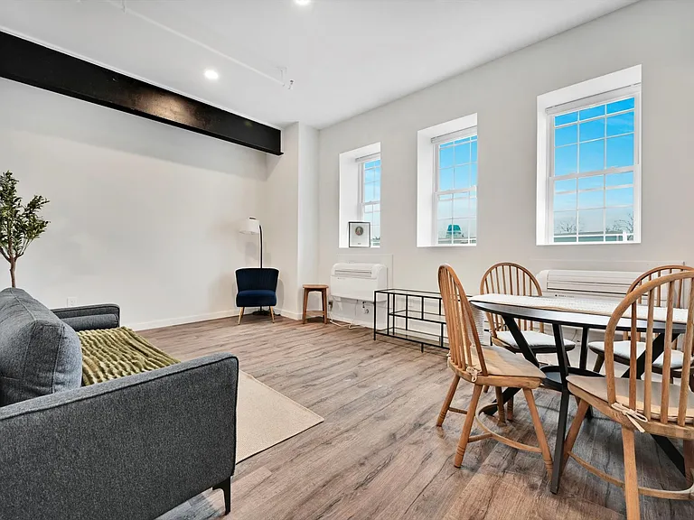Fleetwood Lofts — Photo 87