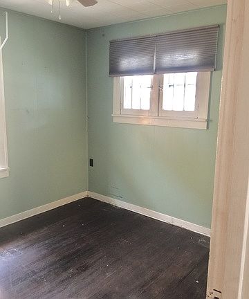 4th image of 466 Hinman St