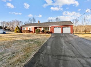 6 Malchiodi Dr, Wallingford, CT 06492