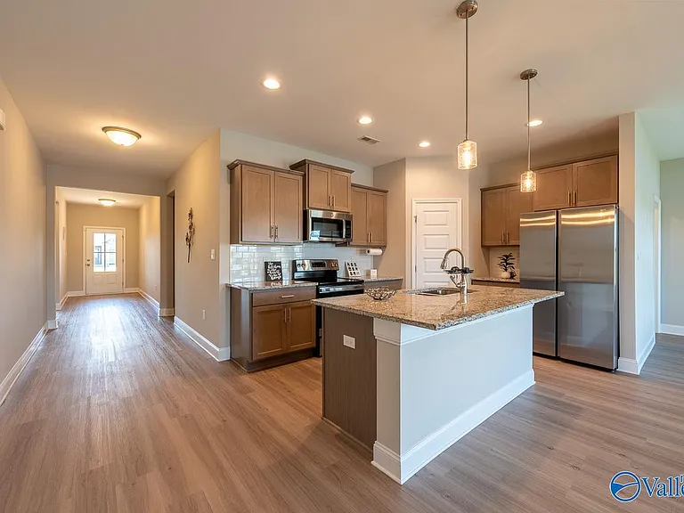 106 Elaina Grey Ct — Photo 3
