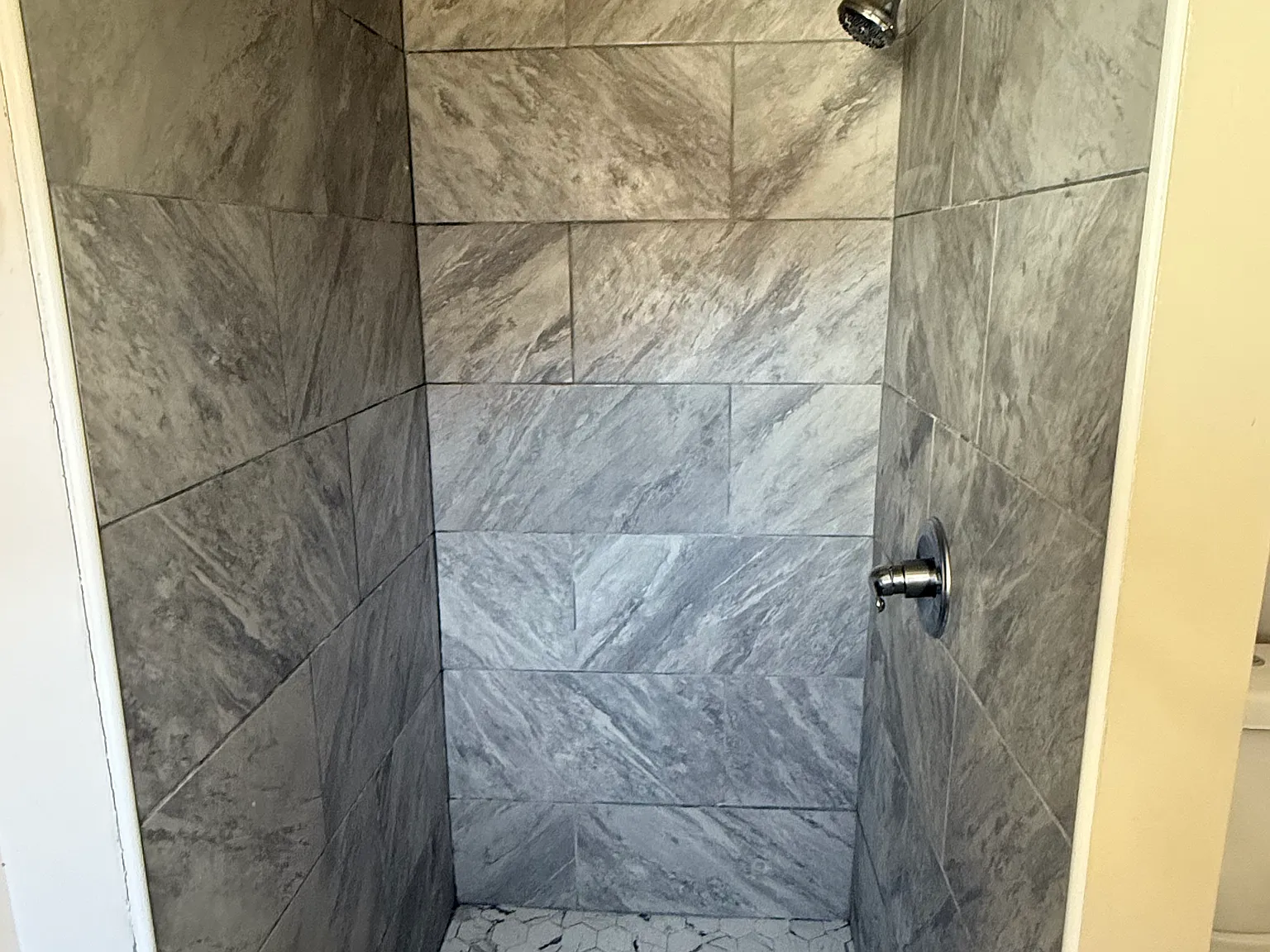 Studio, 1200 sqft, $1,400 — Photo 4