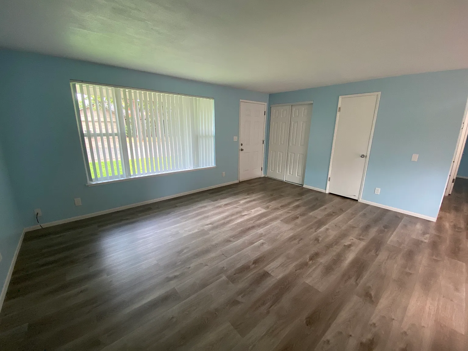 2195 Dakota St — Photo 4
