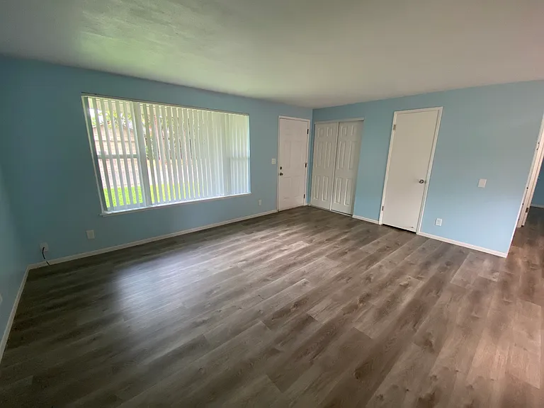 2195 Dakota St — Photo 4