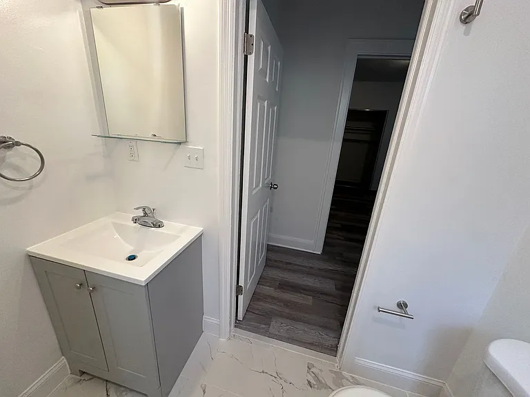1556 Polk St — Photo 9