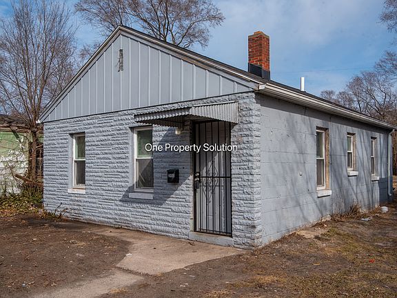 2nd image of 2453 Prospect St