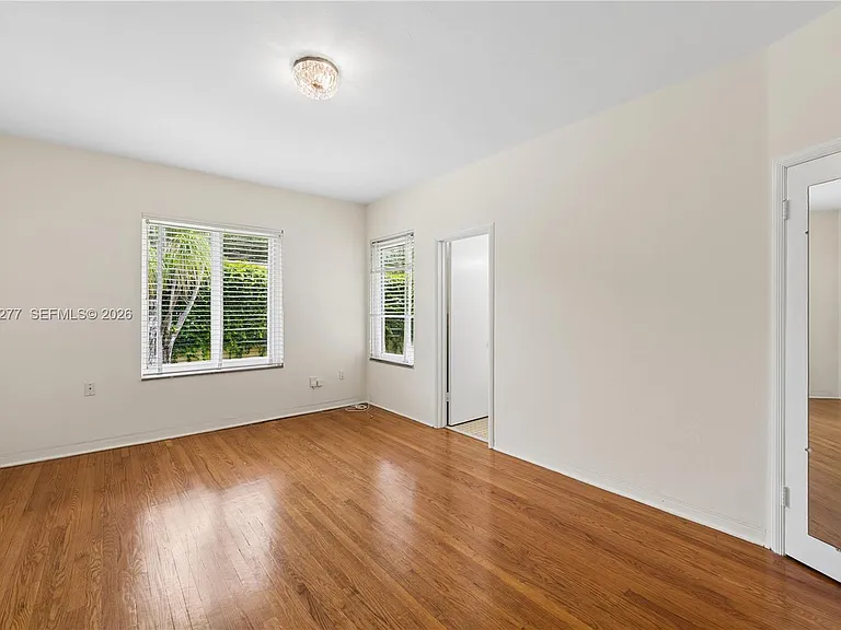 2514 E Granada Blvd — Photo 22