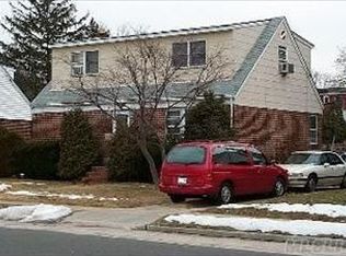 3447 Park Ave, Wantagh, NY 11793