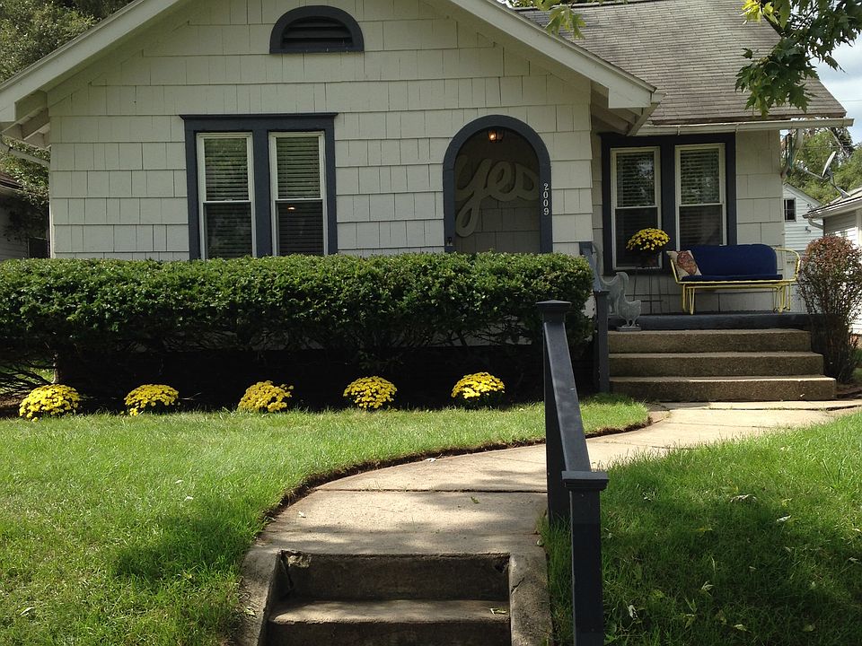 1st image of 2009 Berkley Pl