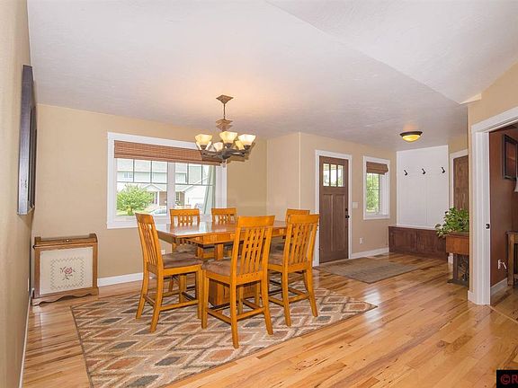 3rd image of 212 Pinehurst Dr
