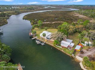 8064 Marys Fish Camp Rd, Weeki Wachee, FL 34607