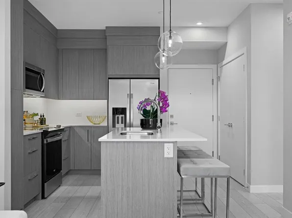 63 E Corner Glen Cres NE #2116, Calgary, AB T3N 2R7