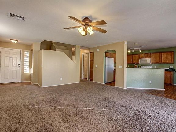 5th image of 1034 E Poncho Ln