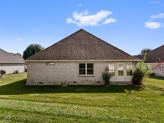 3rd image of 1641 Grindstone Way