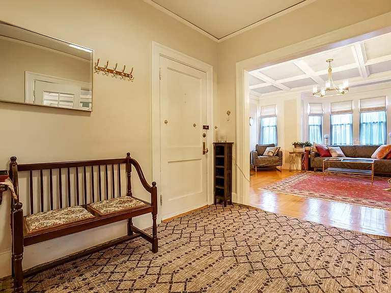 569 Franklin St #6 — Photo 19