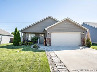 8610 Oak Valley Dr, Charlestown, IN 47111