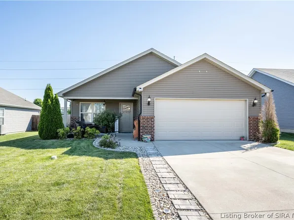 8610 Oak Valley Drive, Charlestown, IN 47111