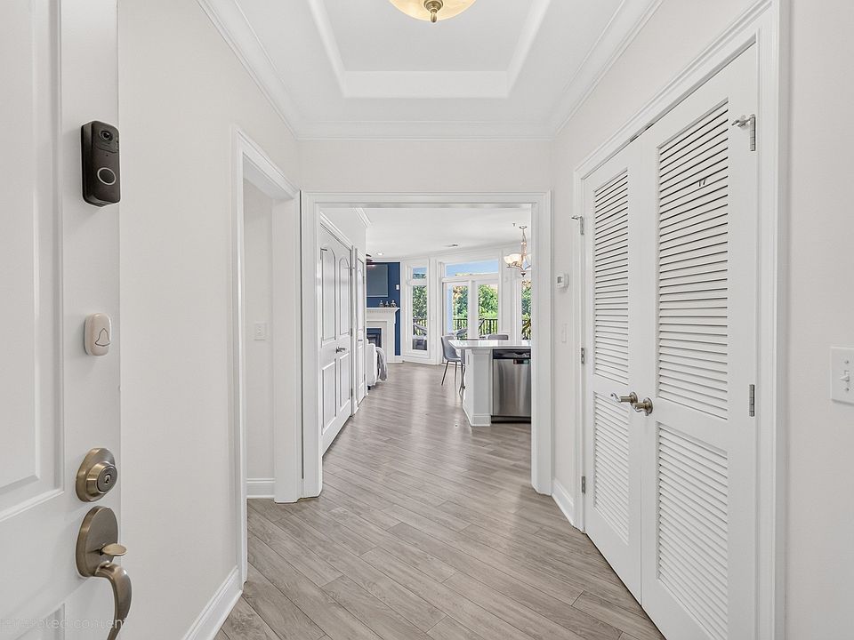 1st image of 400 Warioto Way APT 505