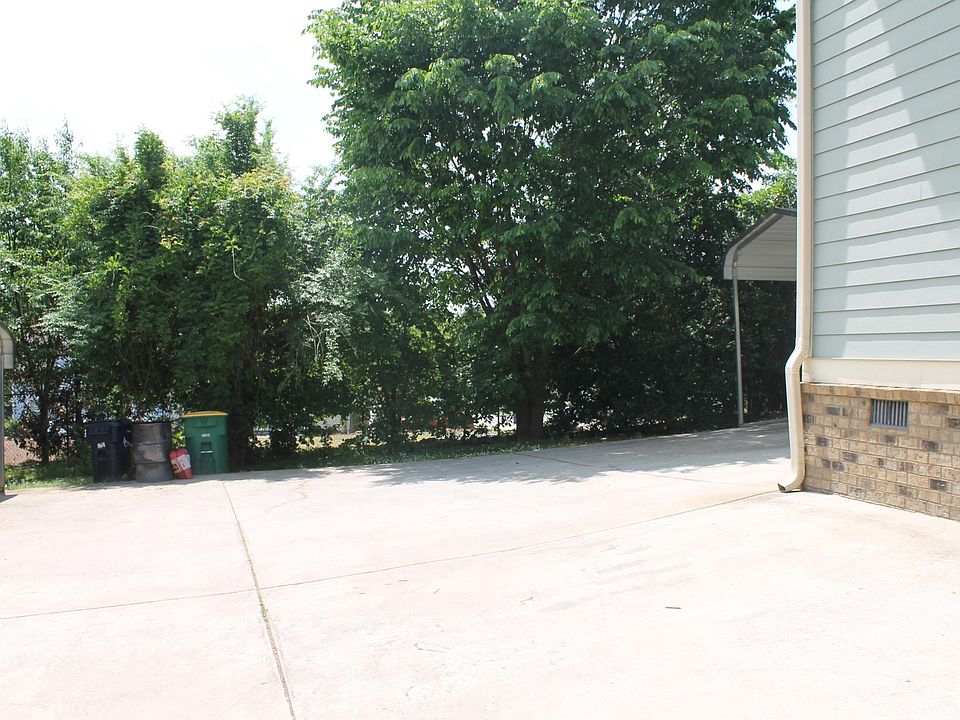 2nd image of 120 Jonas Ave