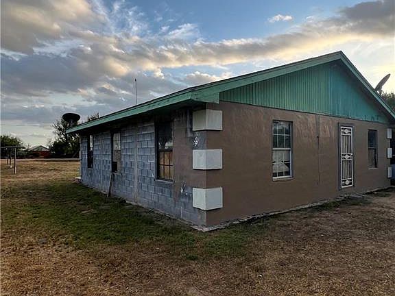 2nd image of 318 El Sendero Dr