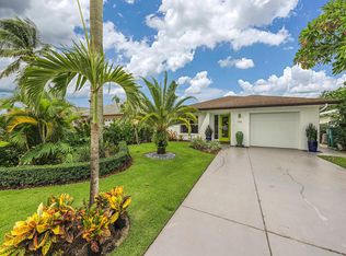 748 100th Ave N, Naples, FL 34108