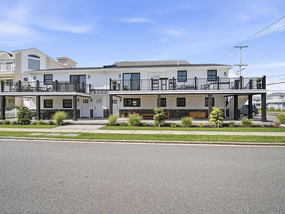 3800 W Brigantine Ave #2