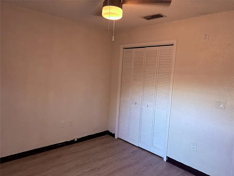 7330 Fairwood Ave — Photo 18