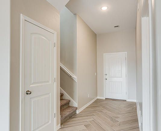 2nd image of 963 Selway River Pl