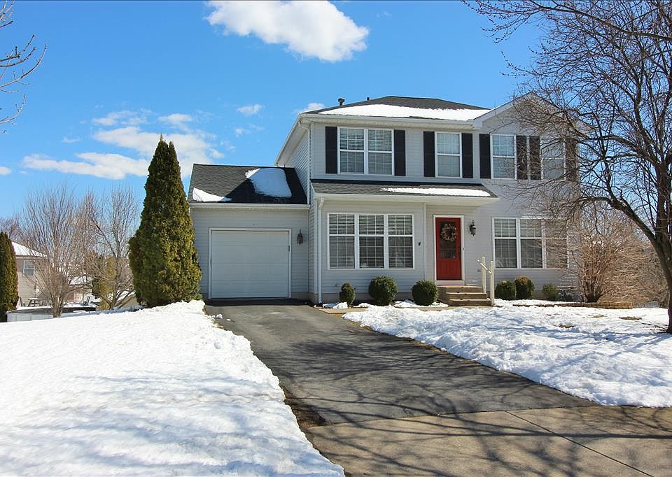 1st image of 140 Woodside Dr