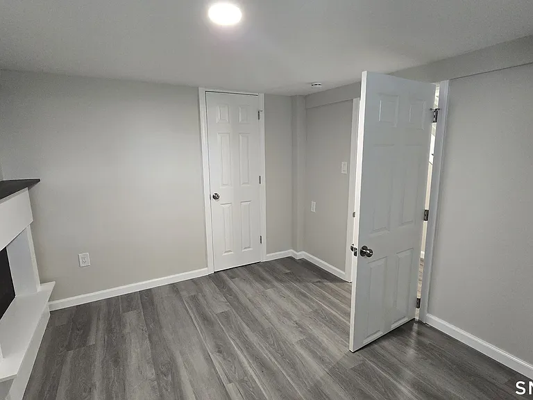 1514 Pembroke St #1L — Photo 8