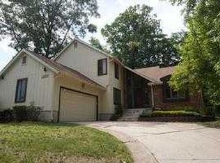 1207 Sequoia Rd, Cherry Hill, NJ 08003