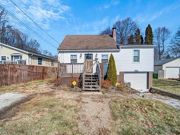 2nd image of 2719 Mohican Blvd